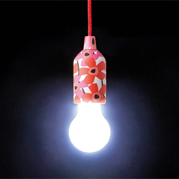 どこでも吊り下げledライト同色4個組 花柄 生活雑貨 家電 はぴねすくらぶ