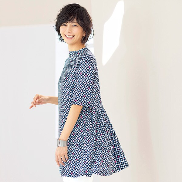 幾何学柄プリントチュニック M ブルー系 レディースファッション はぴねすくらぶ