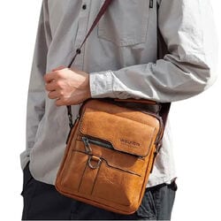 ライトブラウン