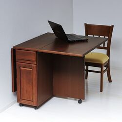 ダークブラウン