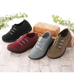 歩きたくなるウォーキングシューズ