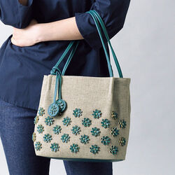 小花モチーフ配色トートバッグ