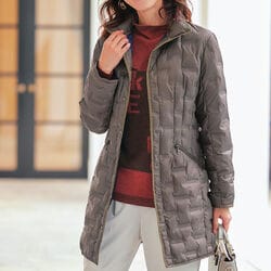 軽量シームレスダウンコート