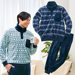 首元まで暖かふわもこやみつき冬柄パジャマ
