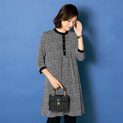 ピンタック七分袖配色プリントチュニック