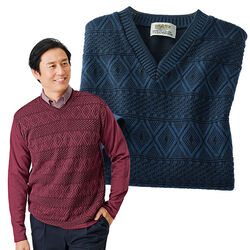 こだわりの日本製ジャカードVネックニット