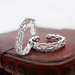 ホワイトトパーズフリーリング&イヤーカフ2WAYセット