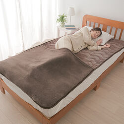 HOTα蓄熱足ポケット付き敷きパッド