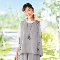 ボタン付デザインベスト