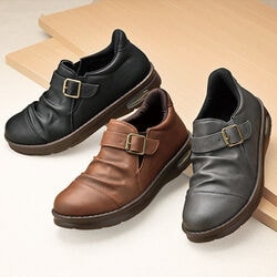 すぽっと履けるデザイン防水シューズ