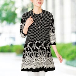 レース柄上品プリントチュニック