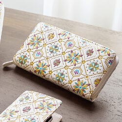 文庫風 36カードたっぷり仕分け財布
