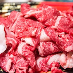 九州産黒毛和牛切り落とし 300g