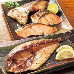 北海道産秋鮭切落し1kg×2袋+真ほっけ開き100g×3枚