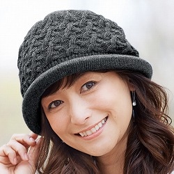 しめつけない髪型ふんわり帽子