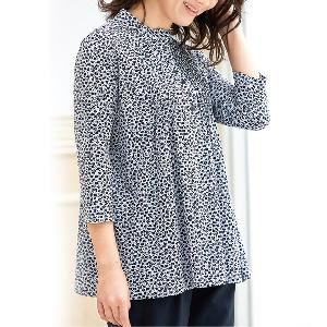 小花柄ピンタックプルオーバー